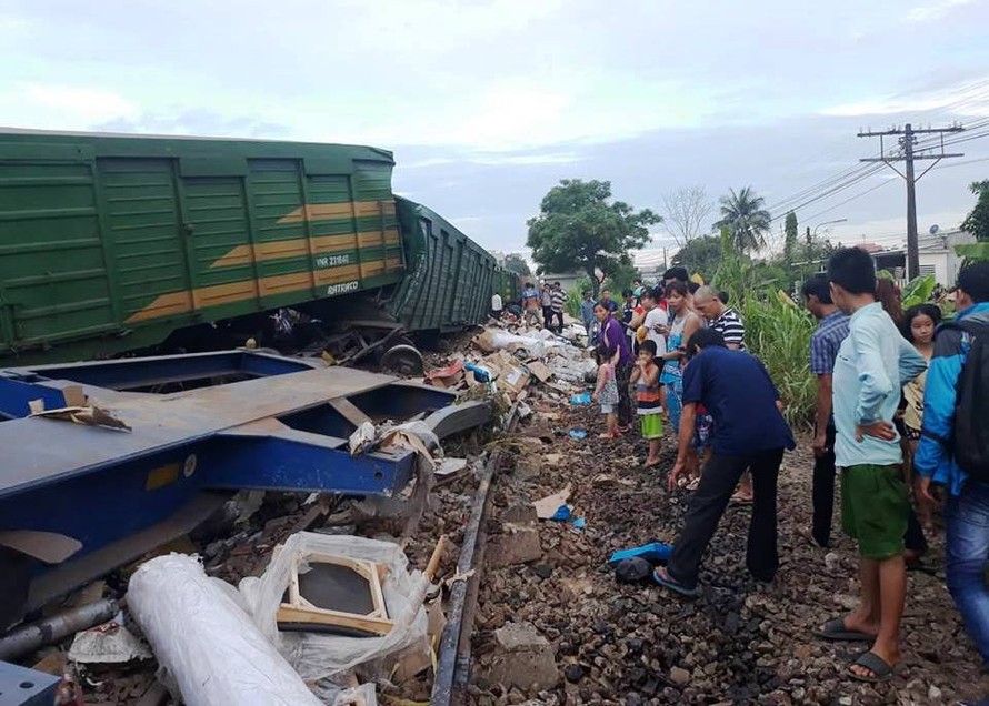 Vụ 2 tàu đâm nhau ở Quảng Nam: Tạm đình chỉ Trưởng ga Núi Thành
