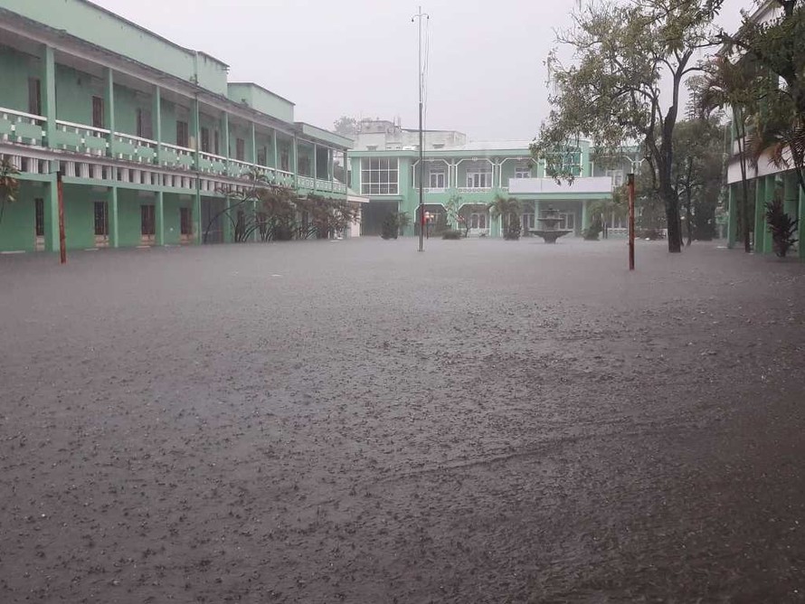 Học sinh Quảng Nam được nghỉ học ngày mai vì ngập lụt