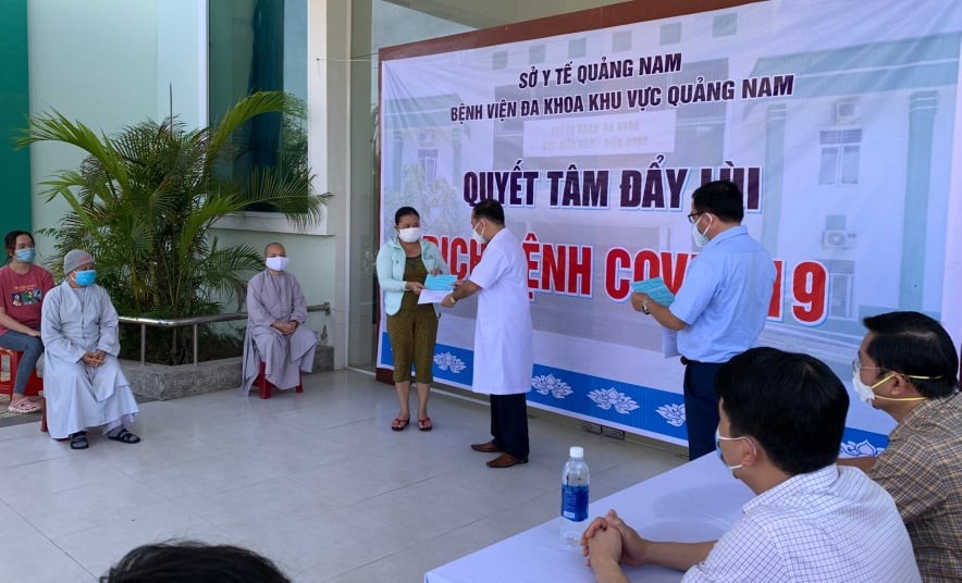 Các bệnh nhân ở Quảng Nam điều trị khỏi và xuất viện sáng nay