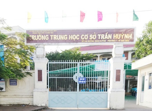Trường THCS Trần Huỳnh xảy ra vụ việc đáng tiếc cách hành xử với giáo viên 