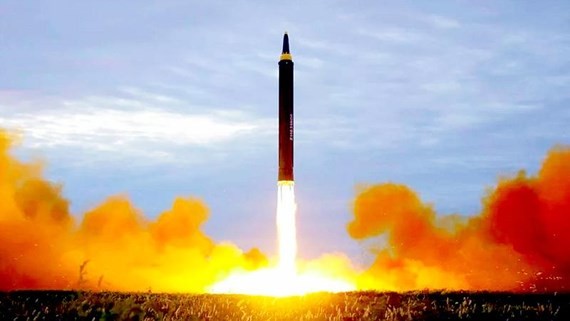 Triều Tiên phóng tên lửa Hwasong-15 trong năm 2017