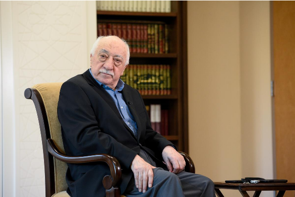 Giáo sĩ Hồi giáo Fethullah Gulen, người bị cáo buộc chủ mưu tổ chức đảo chính ở Thổ Nhĩ Kỳ năm 2016. Ảnh: Reuters