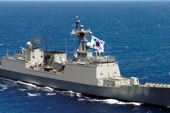 Một tàu chiến Hàn Quốc