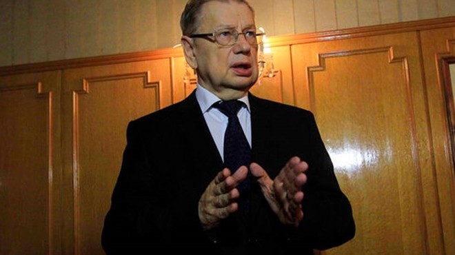 Chân dung Đại sứ Sergei Kirpichenko. Ảnh: AP