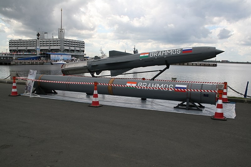 BrahMos được coi là tên lửa siêu thanh nhanh nhất thế giới do Ấn Độ sản xuất. Ảnh : Wikipedia