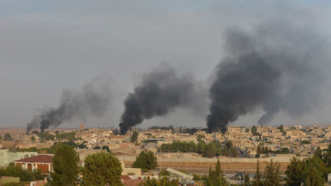 Các lực lượng của Syria đã phải rút khỏi một số vị trí do bị pháo kích dữ dội. Ảnh Reuters