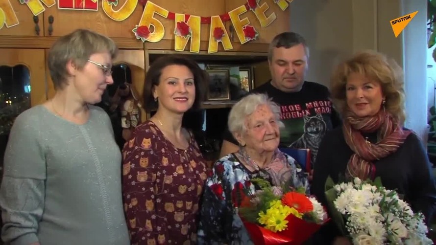 Cụ bà 110 tuổi tiết lộ bí quyết sống lâu