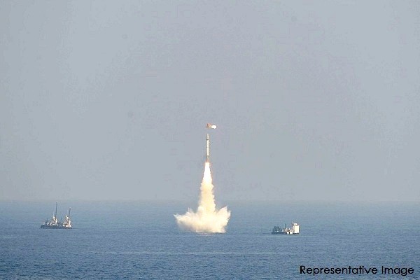 Tên lửa đạn đạo K-4 được phóng trên biển
