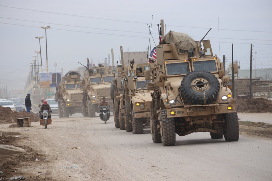 Đoàn xe quân sự Mỹ xuất hiện tại đông bắc Syria. Ảnh: Twitter