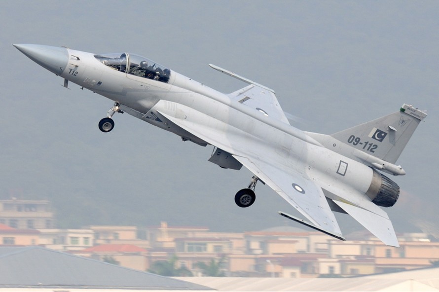 Máy bay chiến đấu JF-17 của Trung Quốc