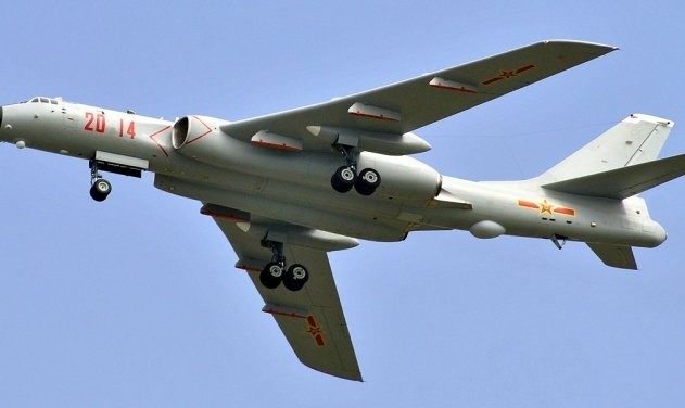 Lộ diện máy bay ném bom mới nhất của Trung Quốc vừa tập trận trên Biển Đông
