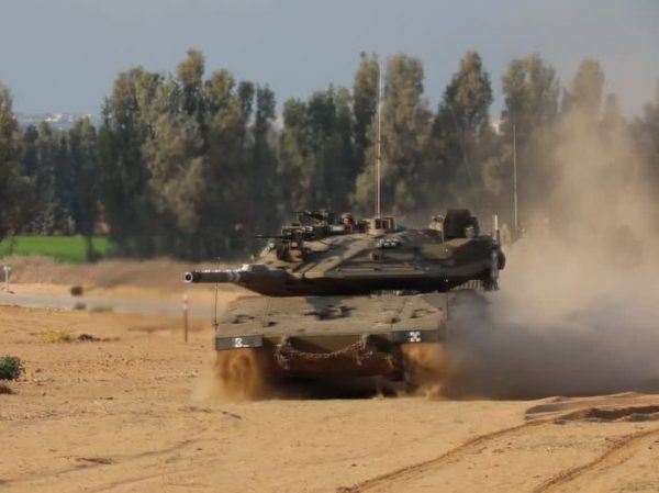 THẾ GIỚi 24H: Xe tăng Israel đâm qua hàng rào biên giới tiến vào lãnh thổ Lebanon