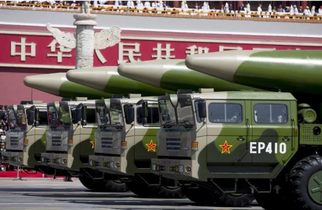 Tên lửa DF-26 của quân đội Trung Quốc. (Ảnh: Reuters)