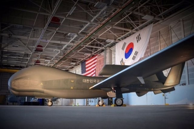 Một chiếc RQ-4 Global Hawk của Hàn Quốc