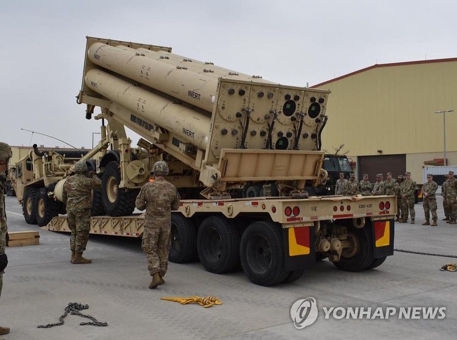 Một hệ thống phòng thủ tên lửa THAAD của Mỹ triển khai tại Hàn Quốc