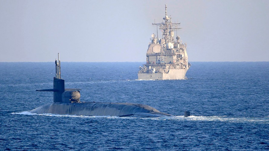 Tàu ngầm mang 154 tên lửa dẫn đường của Mỹ tiến vào Vịnh Ba Tư