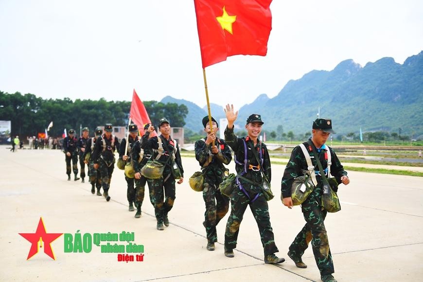 Army Games 2021: Tuyển Việt Nam đoạt huy chương Bạc nội dung 'Vùng tai nạn'