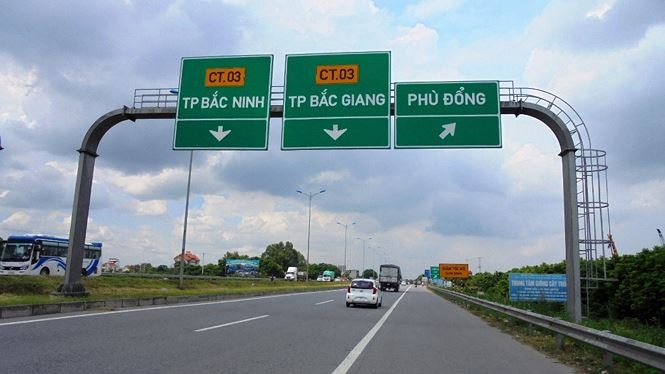Các nhà xe đã đưa gần 2 tỷ đồng để được bảo kê xe quá tải qua địa phận Bắc Ninh, Bắc Giang