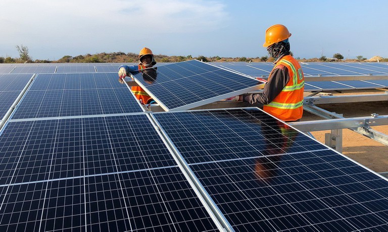 Một số dự án điện mặt trời ở Ninh Thuận không đồng bộ với khả năng truyền tải của hệ thống hạ tầng truyền tải điện