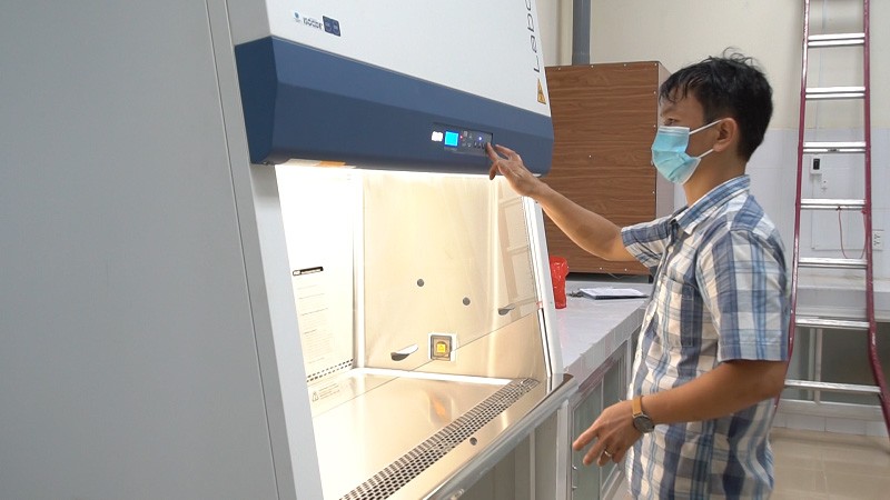 Bệnh viện Đa khoa Quảng Ngãi có thể xét nghiệm những trường hợp nghi nhiễm SARS–CoV-2 kể từ ngày 1/8 - ảnh V.P