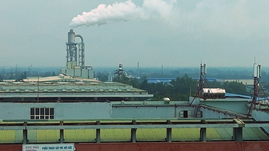 Nhà máy MDF Đông Hà xả khói vào khu vực bệnh bệnh viện tỉnh - ảnh P.X.D