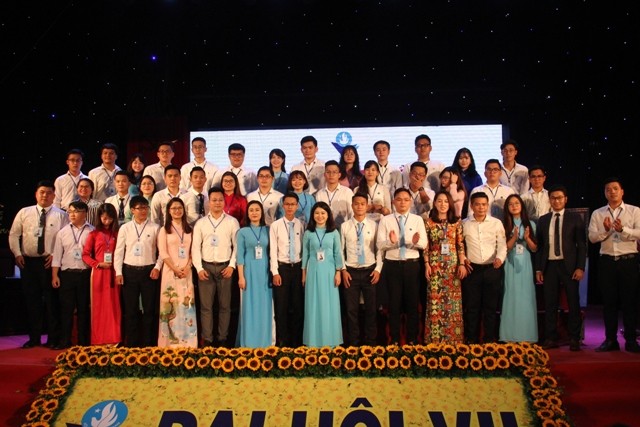 BCH Hội Sinh viên Việt Nam TP Hà Nội khóa VII, nhiệm kỳ 2018-2023 ra mắt đại hội.