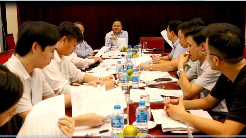 Hội đồng giải thưởng Quả Cầu Vàng năm 2018 họp lần thứ nhất dưới sự chủ trì của Bí thư thường trực T.Ư Đoàn Nguyễn Anh Tuấn.