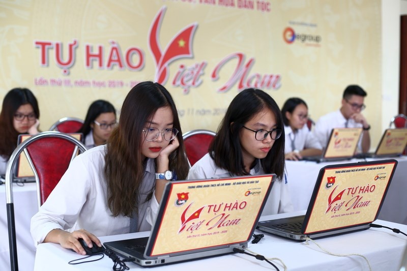 Các thí sinh tham gia cuộc thi "Tự hào Việt Nam" 