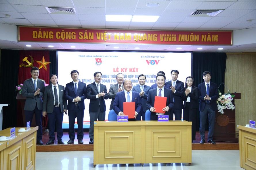 T.Ư Đoàn và Đài Tiếng nói Việt Nam tổ chức lễ ký kết chương trình phối hợp giai đoạn 2022 – 2026.
