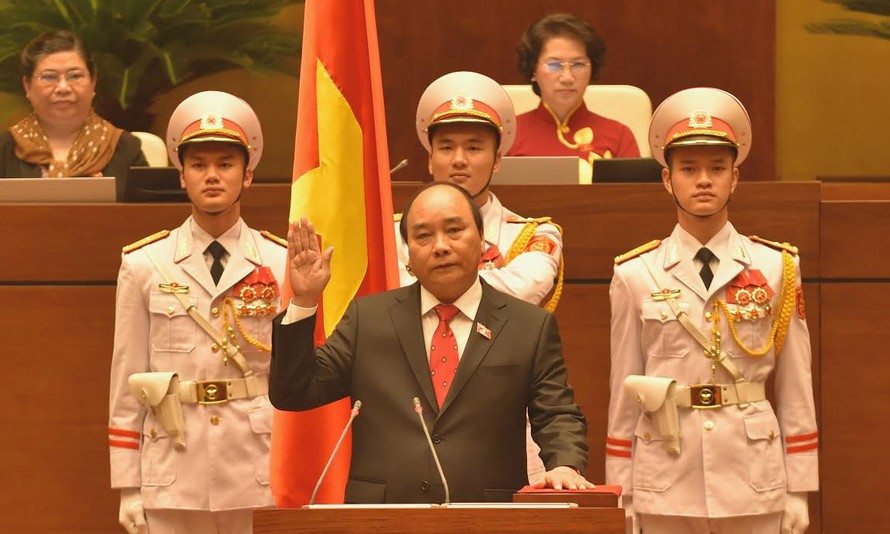 Thủ tướng Nguyễn Xuân Phúc tuyên thệ nhậm chức sáng 7/4. Ảnh Như Ý