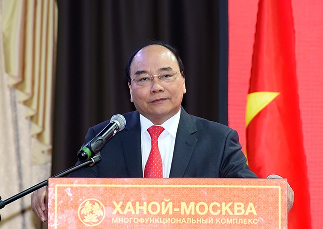 Thủ tướng Nguyễn Xuân Phúc gặp gỡ trao đổi với kiều bào, sinh viên tại Nga