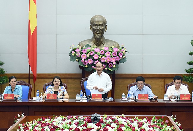 Thủ tướng Nguyễn Xuân Phúc làm việc với Trung ương Hội Liên hiệp Phụ nữ Việt Nam