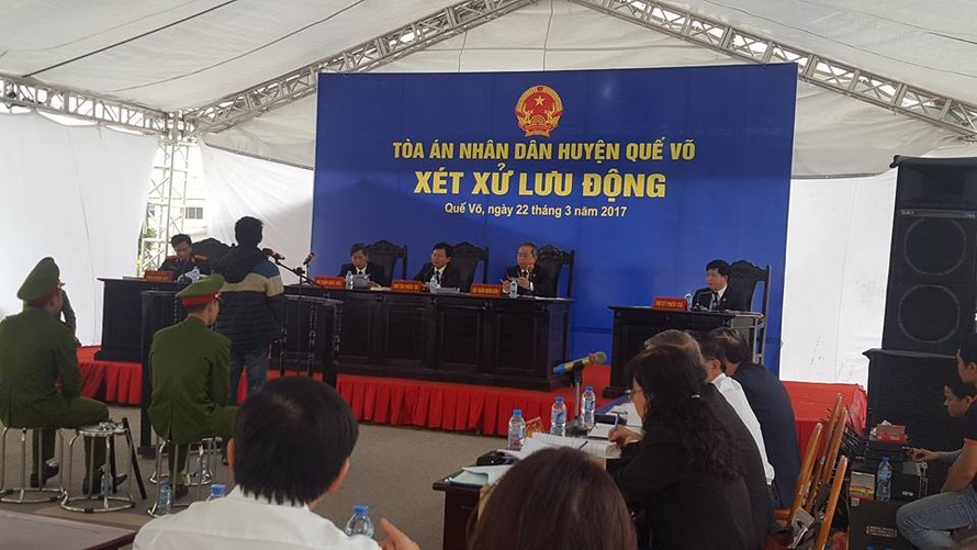 TAND huyện Quế Võ tổ chức phiên xử lưu động ngày 22/3. Ảnh LD