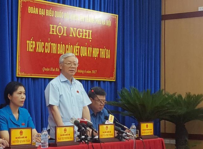 Tổng Bí thư Nguyễn Phú Trọng phát biểu tại buổi tiếp xúc cử tri. Ảnh LD
