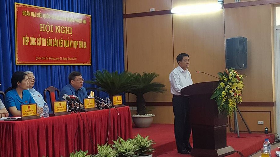 Chủ tịch Hà Nội Nguyễn Đức Chung tại buổi tiếp xúc cử tri