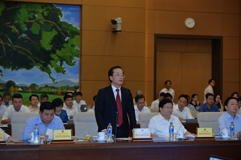 Bộ trưởng Xây dựng Phạm Hồng Hà tại phiên chất vấn
