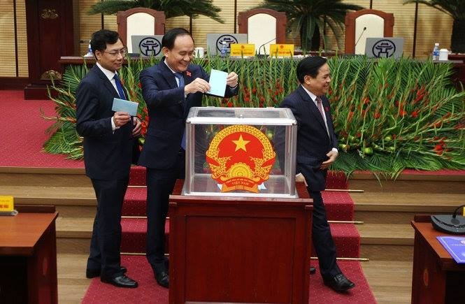 Hội đồng nhân dân thành phố Hà Nội và các tỉnh, thành khác sẽ lấy phiếu tín nhiệm các chức danh chủ chốt