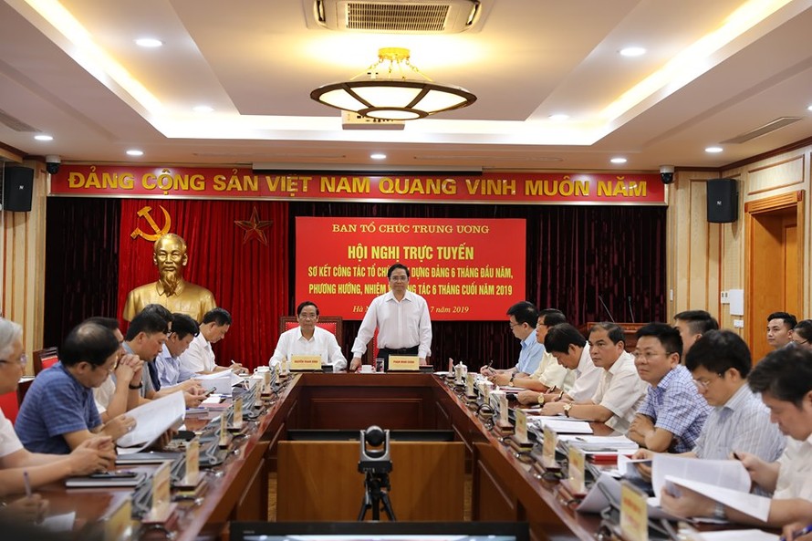 Trưởng Ban Tổ chức Trung ương Phạm Minh Chính phát biểu tại hội nghị