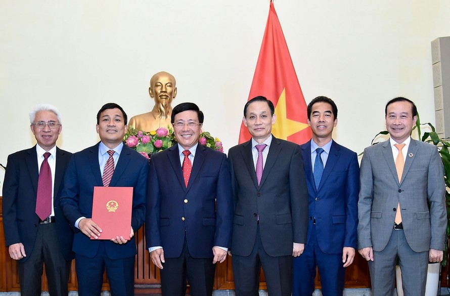 Bổ nhiệm các Đại sứ đặc mệnh toàn quyền nhiệm kỳ 2019-2022.