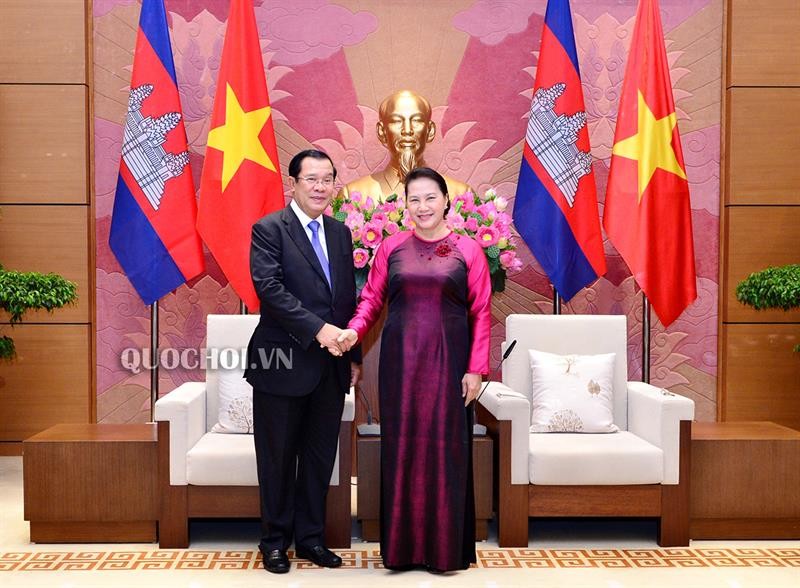 Chủ tịch Quốc hội Nguyễn Thị Kim Ngân và Thủ tướng Vương quốc Campuchia Samdech Techo Hun Sen 