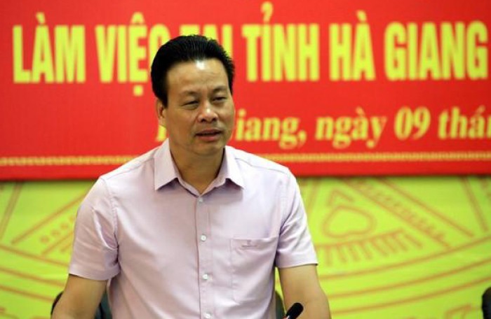 Khiển trách ông Nguyễn Văn Sơn, Chủ tịch UBND tỉnh Hà Giang nhiệm kỳ 2016-2021