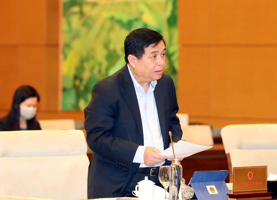Bộ trưởng KH&ĐT Nguyễn Chí Dũng phát biểu tại phiên họp. Ảnh TTXVN