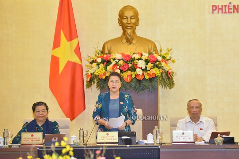 Chủ tịch Quốc hội Nguyễn Thị Kim Ngân phát biểu tại phiên họp. Ảnh QH