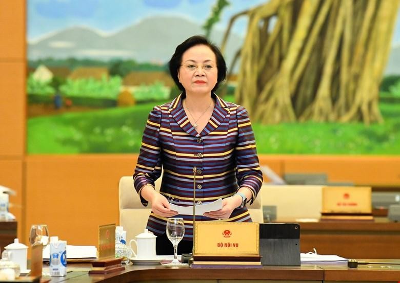 Bộ trưởng Bộ Nội vụ Phạm Thị Thanh Trà tại phiên họp Ủy ban Thường vụ Quốc hội 