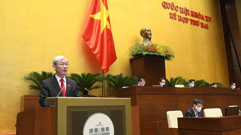 Chủ nhiệm Uỷ ban Tài chính Ngân sách Nguyễn Phú Cường báo cáo giải trình tiếp thu