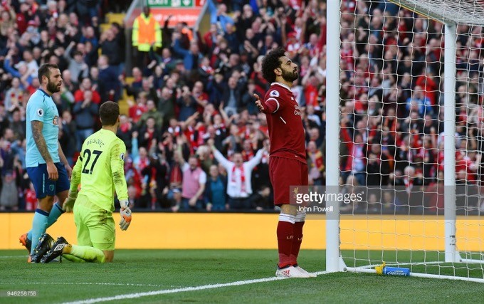 Xé lưới Bournemouth, 'sát thủ' Salah lại lập kỷ lục 