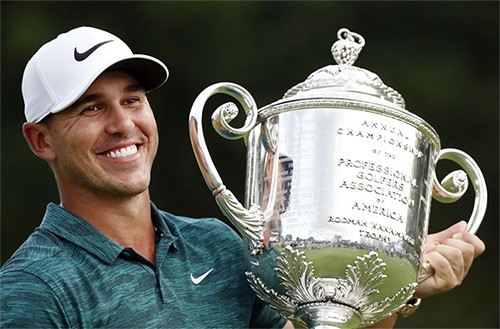 Brooks Koepka đoạt giải Golfer hay nhất năm của PGA Tour