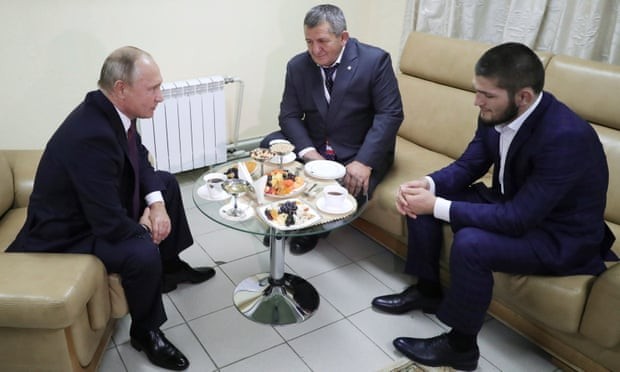 Tổng thống Nga Putin khen ngợi Khabib sau khi cho McGregor no đòn