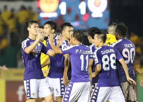 Quang Hải trở lại, Hà Nội FC giành lợi thế ở bán kết AFC Cup