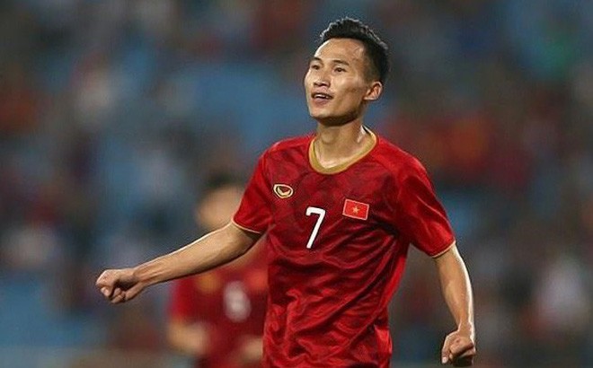 Cầu thủ U22 Việt Nam kêu khó khi phải đá sân cỏ nhân tạo ở SEA Games